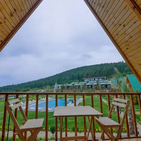 بيت خشبي Bisanthe Panorama Suetluece Dag Oteli